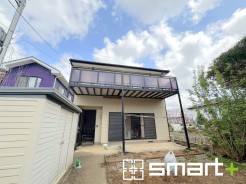 ~閑静な住宅街の立地~
・周辺は閑静な住宅街となっておりますので、静かな暮らしをご実現いただけます。
・前面道路の交通量も多くないので、小さなお子様がいるご家庭でもご安心ですね。