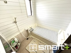 ~1日の疲れを癒す浴室~
・ユニットバスの交換もお気軽にご相談くださいませ。
・丸ごとでなくてもシャワーヘッドのみの交換などもお勧めしております。
