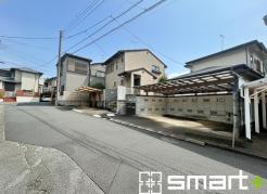 ~十分な広さのある前面道路~
・前面道路は約5.8mございますので、お車でのすれ違いも楽々で余計なストレスがかかりません。
・日々お車での移動が多い方には大切なポイントですね。