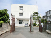 流山小学校